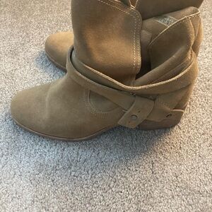 Ugg boots-super comfy